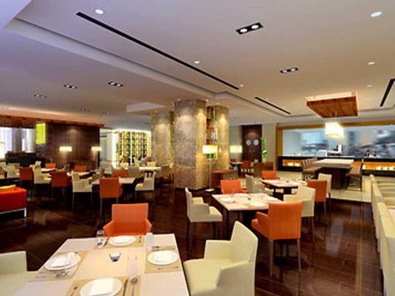 Courtyard By Marriott Shanghai ג'יאדינג מסעדה תמונה